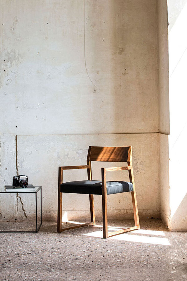 Linea Armchair