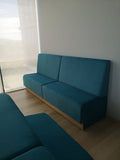 Booth model 33