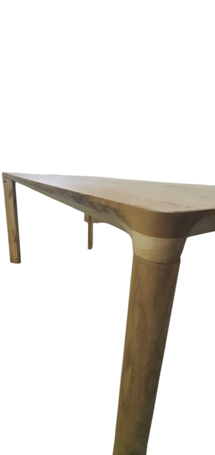 Маса с кръгъл крак